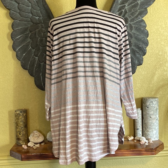 Calvin Klein Striped 3/4 sleeve Shirt - Picture 7 of 9